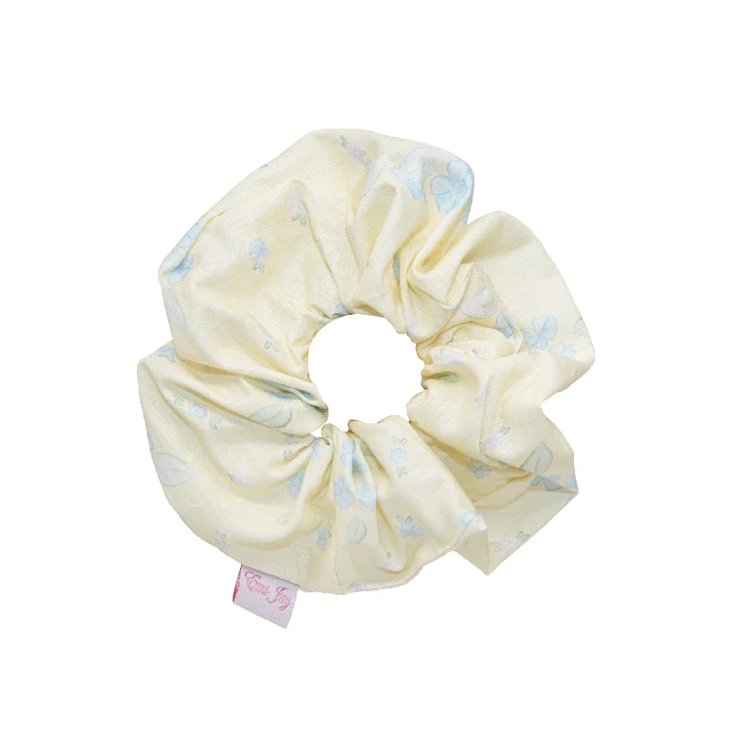 satin hairbands for smooth hairstyles-Linen Printed Scrunchie in Honey Butter